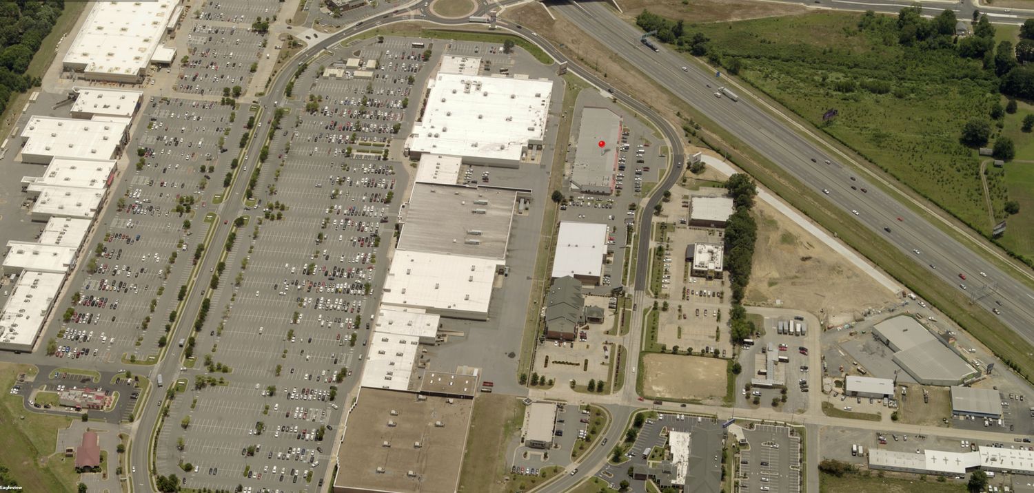 I-40 Showroom Center: 500 Amity Rd, Conway, AR 72032